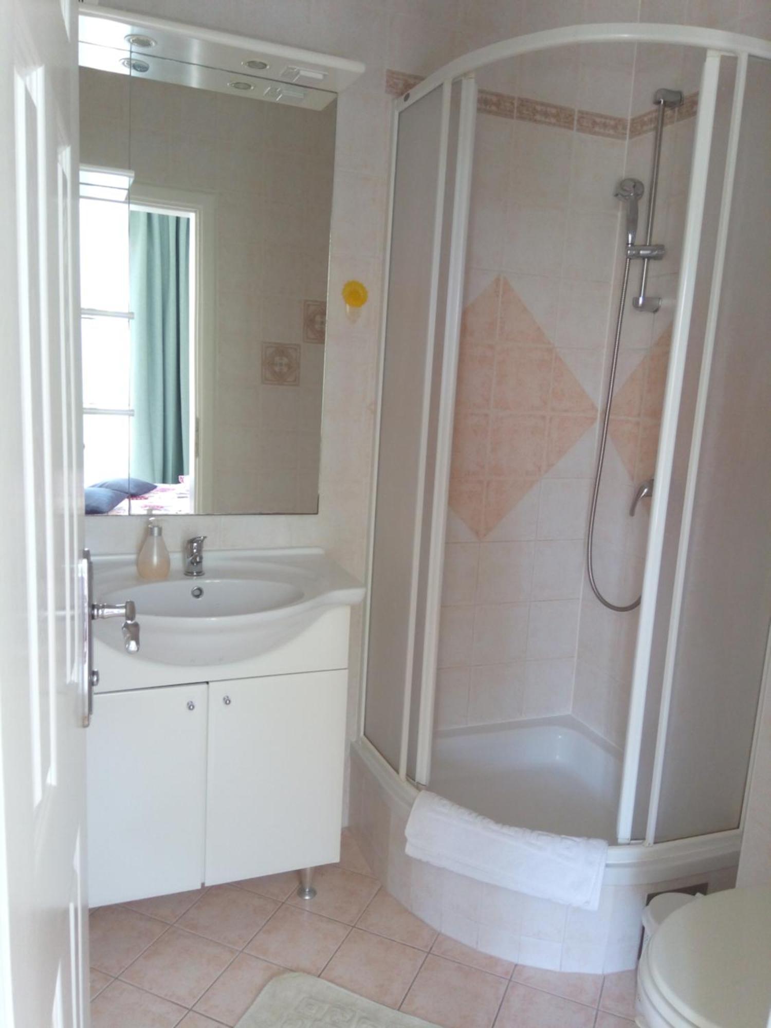 Ana Rooms Krk Town Rum bild