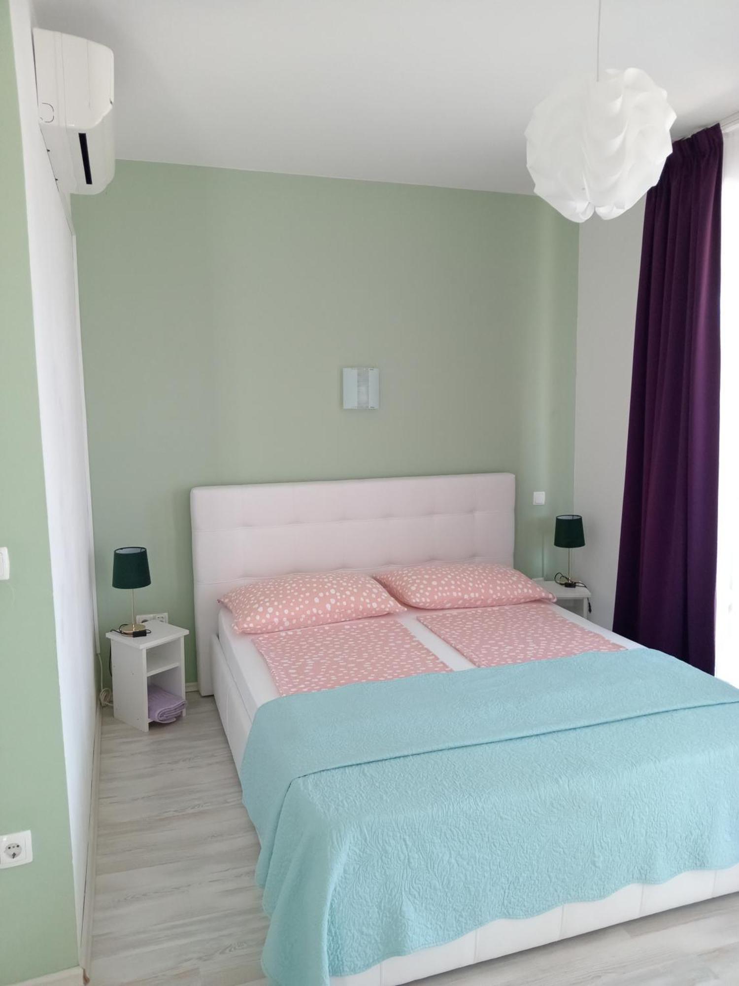 Ana Rooms Krk Town Exteriör bild