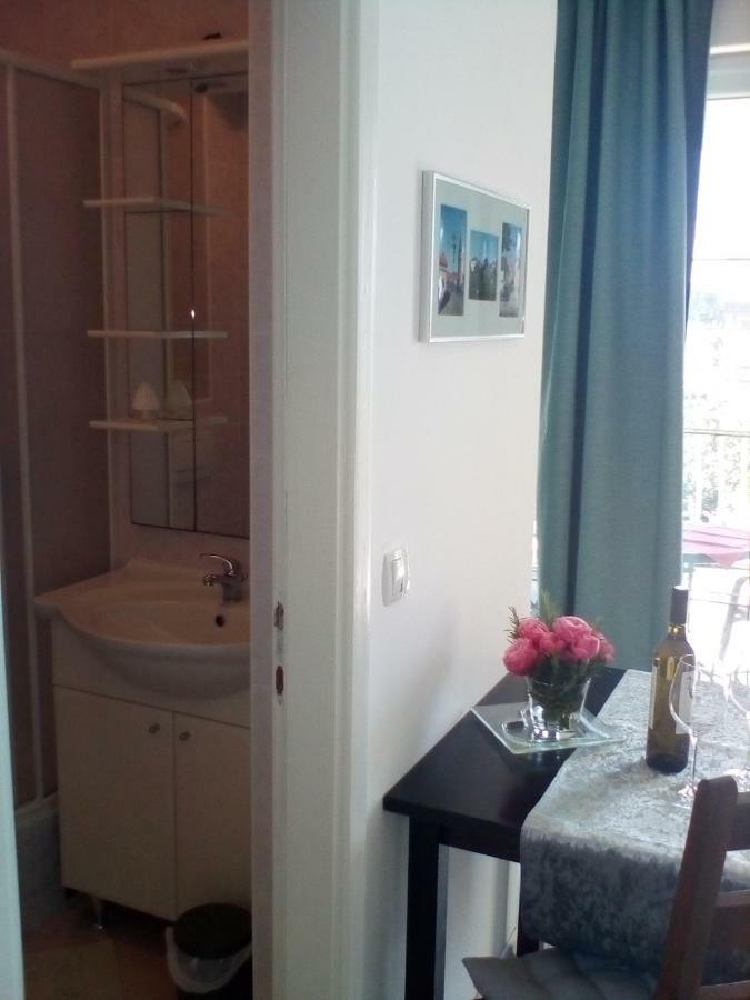 Ana Rooms Krk Town Exteriör bild